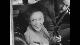 Edith Piaf - SORTIE DE L&#39;HÔPITAL 1961