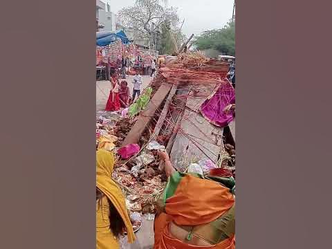 mohe holi me kar gayo tang