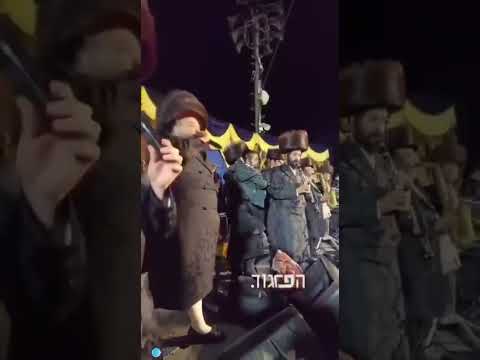 Satmer Rebbe Reb Ahron Motzei Shabbos In Meron