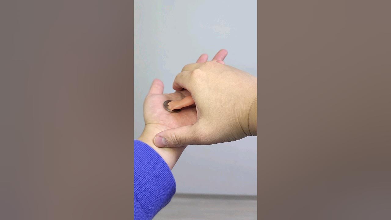 Little Hand Magic Trick #shorts #magicreveal #trending Little Hand Magic Trick #shorts #magicreveal #trending