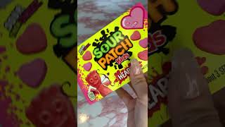 Sour gummies #asmr #shortsfeed #foryou #sounds #viral #sourcandy #gummy #christmas  #valentinesday