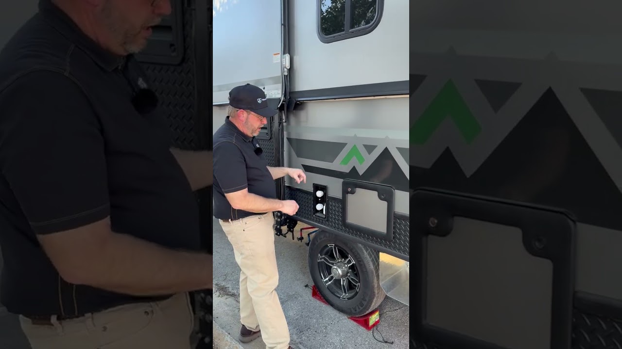 2518 Series – TrailManor