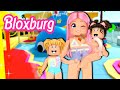 Llevo a Mis Hijas al Parque de Agua en Bloxburg - Titi Roblox