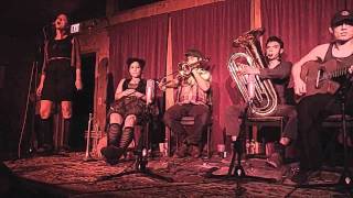 Tuba Skinny at Bearsville Theater "Rock Me"  - MORE at DIGITALALEXA channel chords