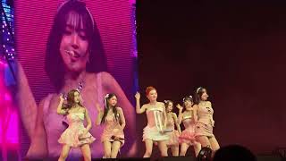 STAYC Stay Tuned in Singapore 19.  Run2U