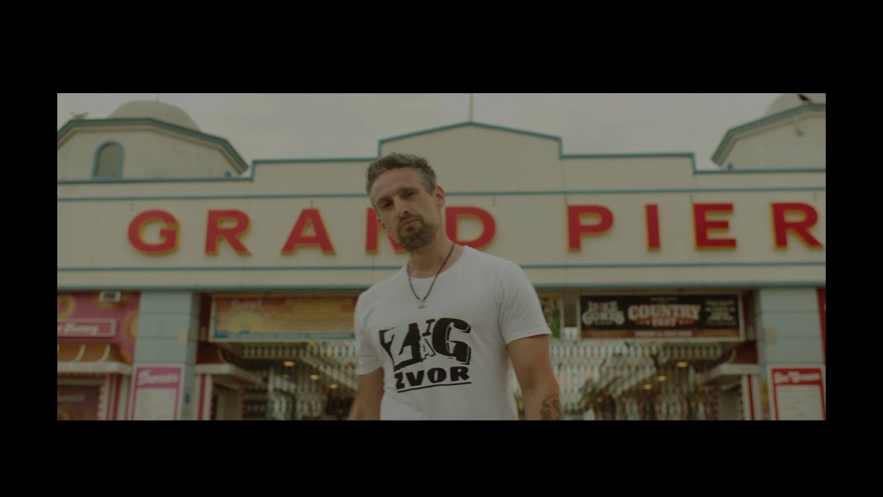 ZigZag-Zvor - Pennen på Papiret (Prod. Zvoromir) [Official Video]