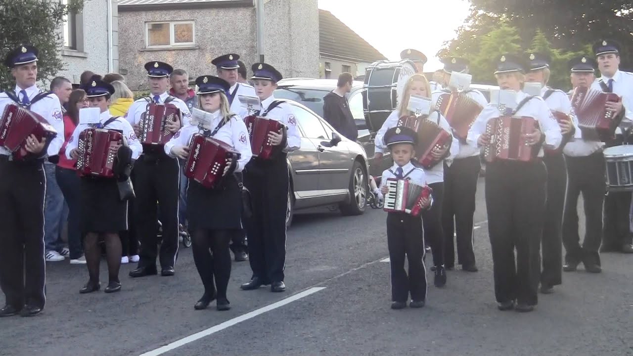 Bushside Accordion Cloughmills CD 25th Ann parade 01/08/2012 YouTube