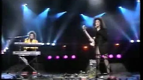 Wendy & Lisa TV 1987 Waterfall