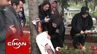 Özgecan'ın mezarını ziyaret eden anne babası kızları için gözyaşı döktü