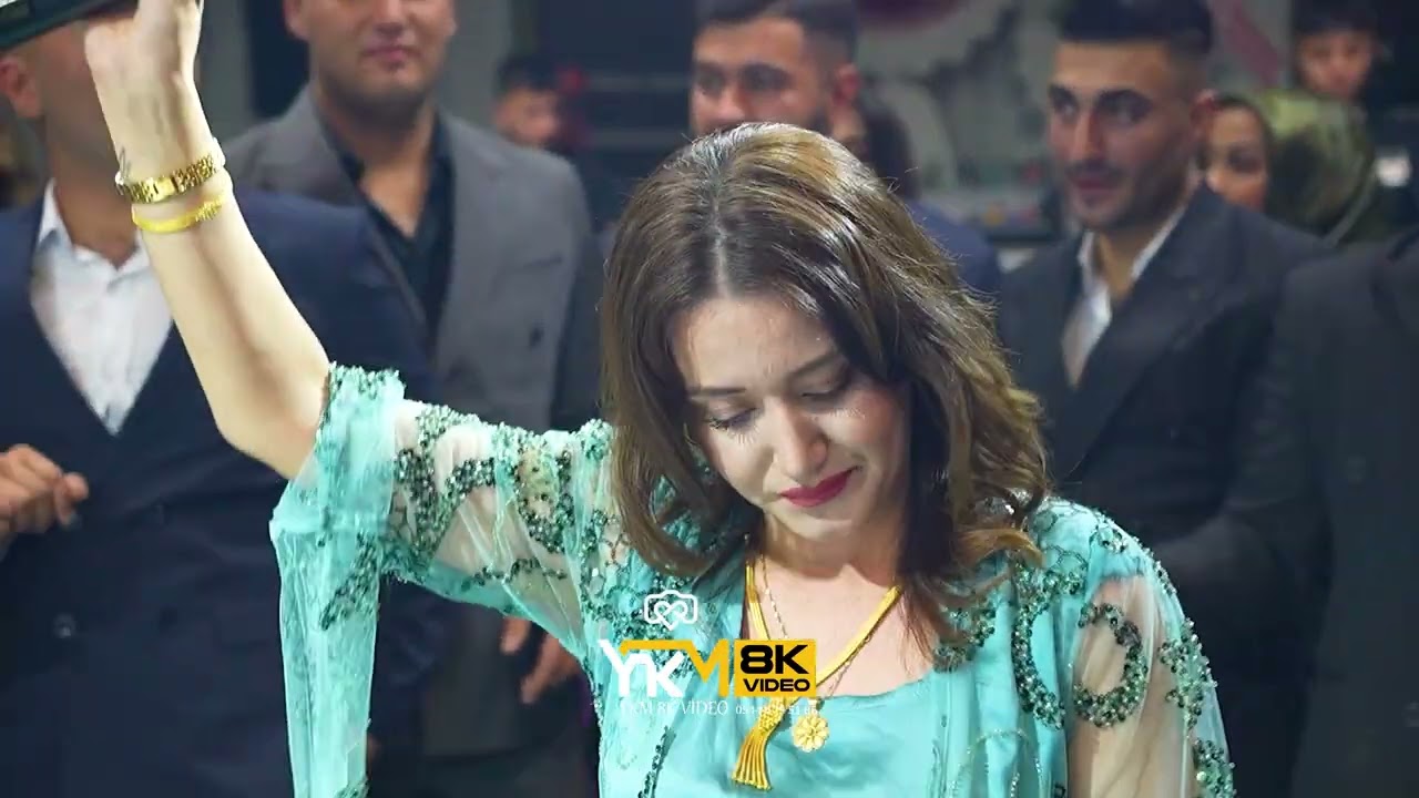 ESRA DUMAN -  HALAY FUL - SAHNE PERFORMANS - ANKARA -2025