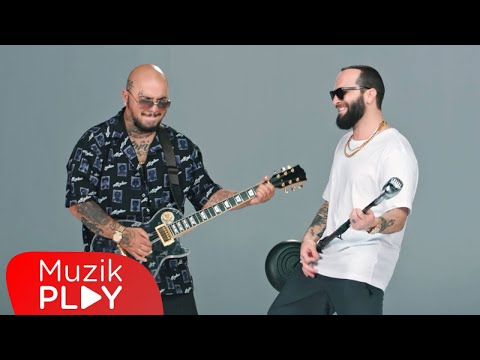 Berkay & Tepki - Deli Et Beni (Official Video)