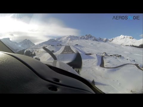 TBM 850 Landing at Courchevel altiport (inside pilot 's view) - Jet Prop