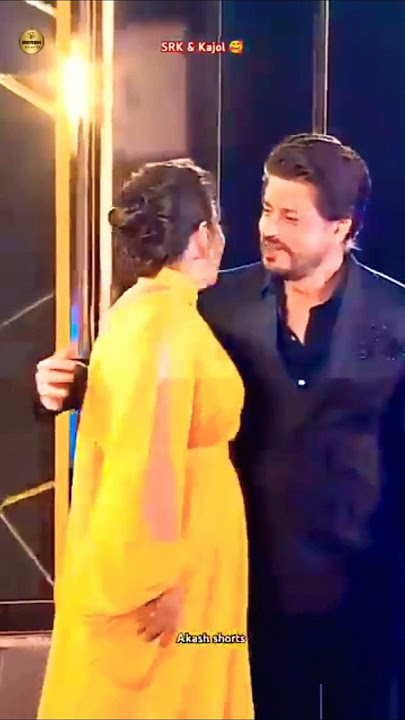 sʜᴀʜʀᴜᴋʜ ᴋʜᴀɴ🕺 ʀᴏᴍᴀɴᴄᴇ💏 ᴡɪᴛʜ💥 ᴋᴀᴊᴏʟ💃 #song 📸#love 💕#tiktokeffects 💯#viral 🔥#viralvideo ʏ#misspanghal