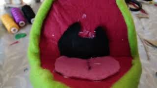 Making a Kermit the frog puppet 