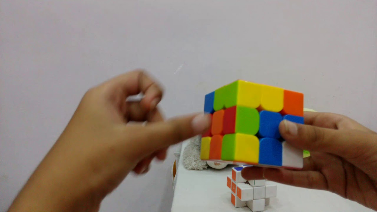 How to solve a Rubics cube---beginners method (JPerm/cubastic ...