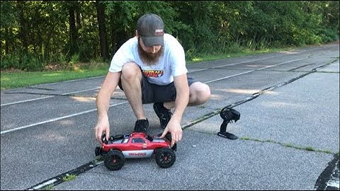 Traxxas Nitro Rustler 52mph run!!
