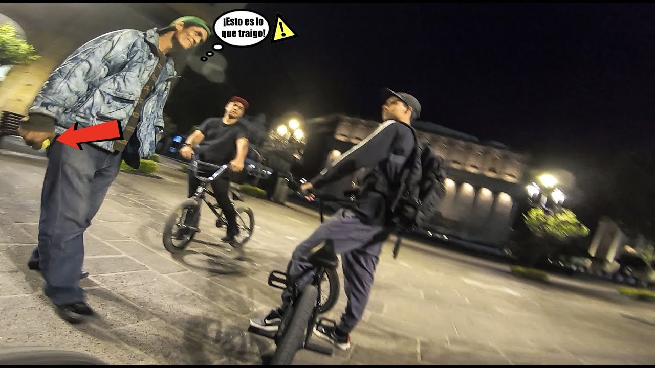 EXPLORANDO LAS CALLES A LAS 3:AM CON THE BOOM *Cuidado con la gente que se te acerca*💀