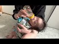 ミルク飲み初めからゲップをさせるまで。生後58日目の赤ちゃん