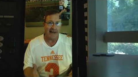 Full Interview: Boy receives support from Vol Nation after being bullied for homemade UT shirt - DayDayNews