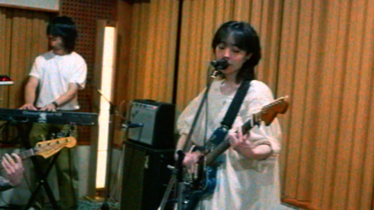 Guarda Bridge Dog Home Video #2 - Memory Police (Live) su YouTube Guarda Bridge Dog Home Video #2 - Memory Police (Live) su YouTube