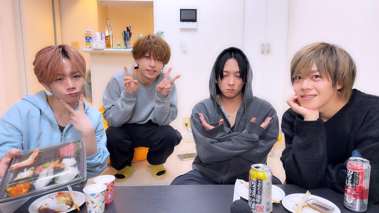 カメラ】浦島坂田船のクリスマス忘年会 - YouTube