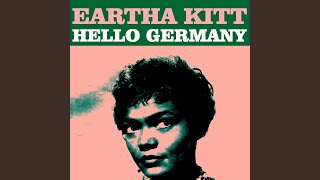 Video thumbnail of "Eartha Kitt - Johnny, Wenn Du Geburtstag Hast"