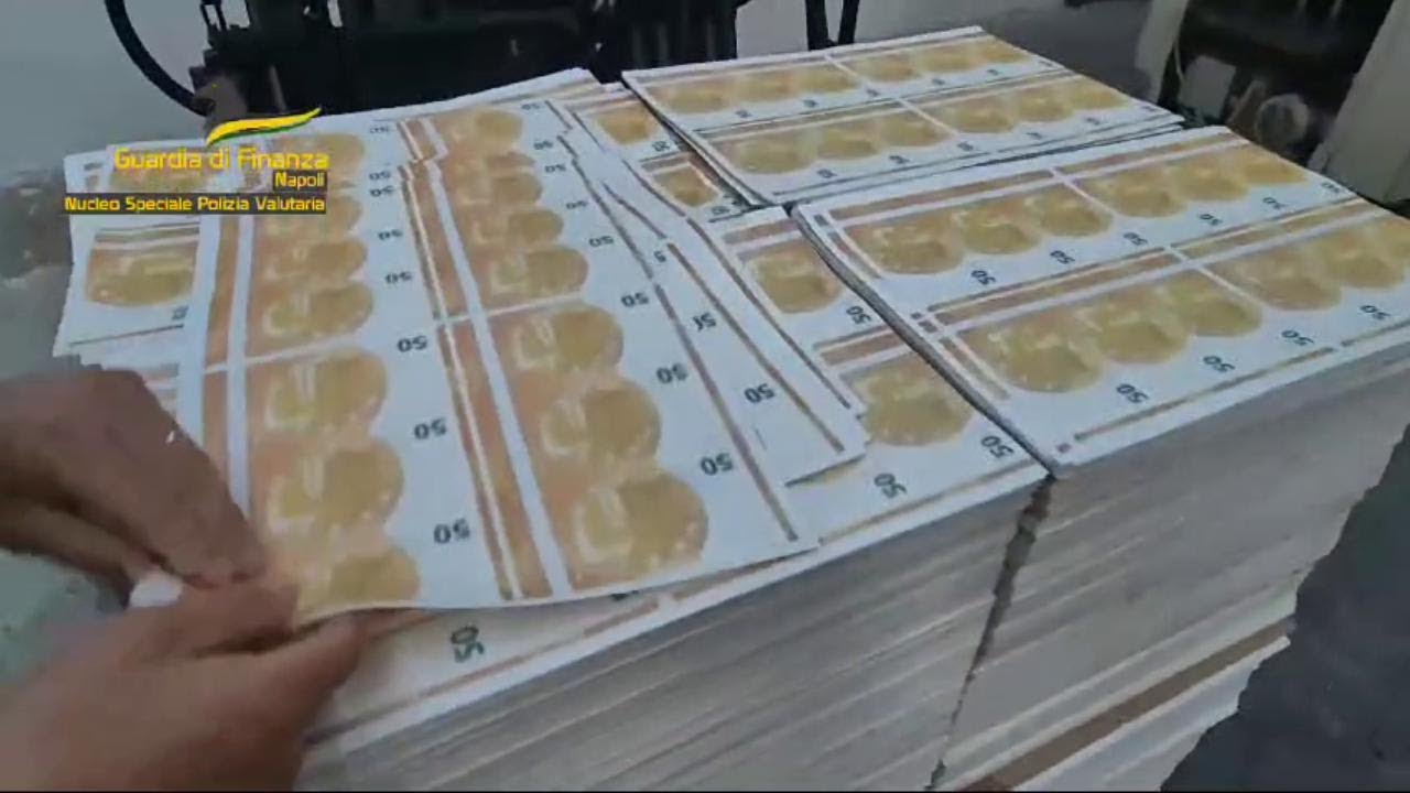 Napoli, sequestrati 48 milioni di euro falsi: ecco la stamperia clandestina