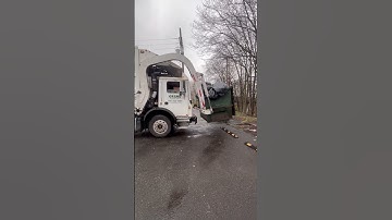 Training Heavy Equipment, Front Loader Garbage Truck