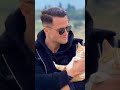 Curvy quiere ser amiga de Fabio fue a hacerle plática para que le intercambiara una l3che