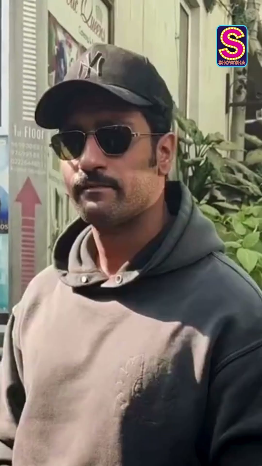 Handsome Hunk Vicky Kaushal Was Papped In The City | Vicky Kaushal | Katrina Kaif | Bollywood | N18S