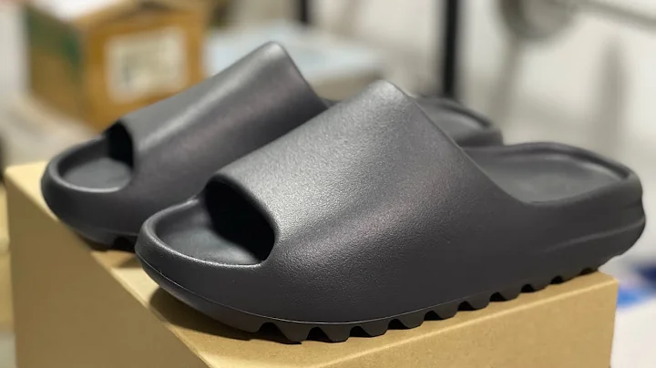 YEEZY SLIDE ONYX Unboxing