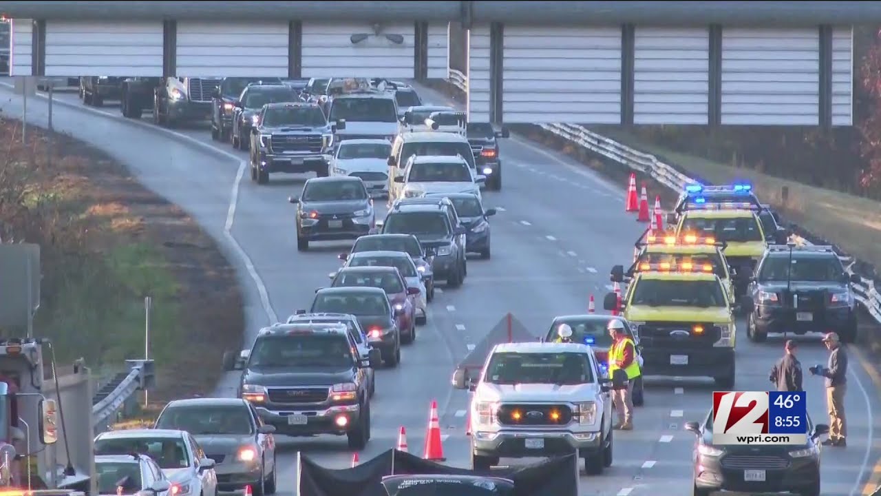 Crews respond to serious crash on Route 24 in Fall River - YouTube