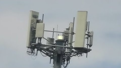 Another monopole with an ITL ILS-3600 LED beacon