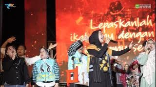 The Peak Night of Rokan Hulu's 26th Anniversary, Rayola and Kotak Rock the People's Party Stage