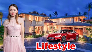 Emily Browning Lifestyle 2022 ★ Husband, House, Car & Net Worth Resimi