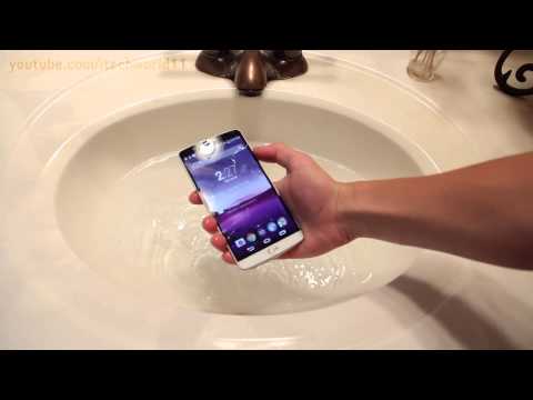 LG G3 Water Test - Is it Water Resistant?