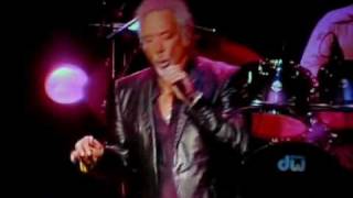 Tom Jones - In Style and rhythm- Vivo Argentina 2010