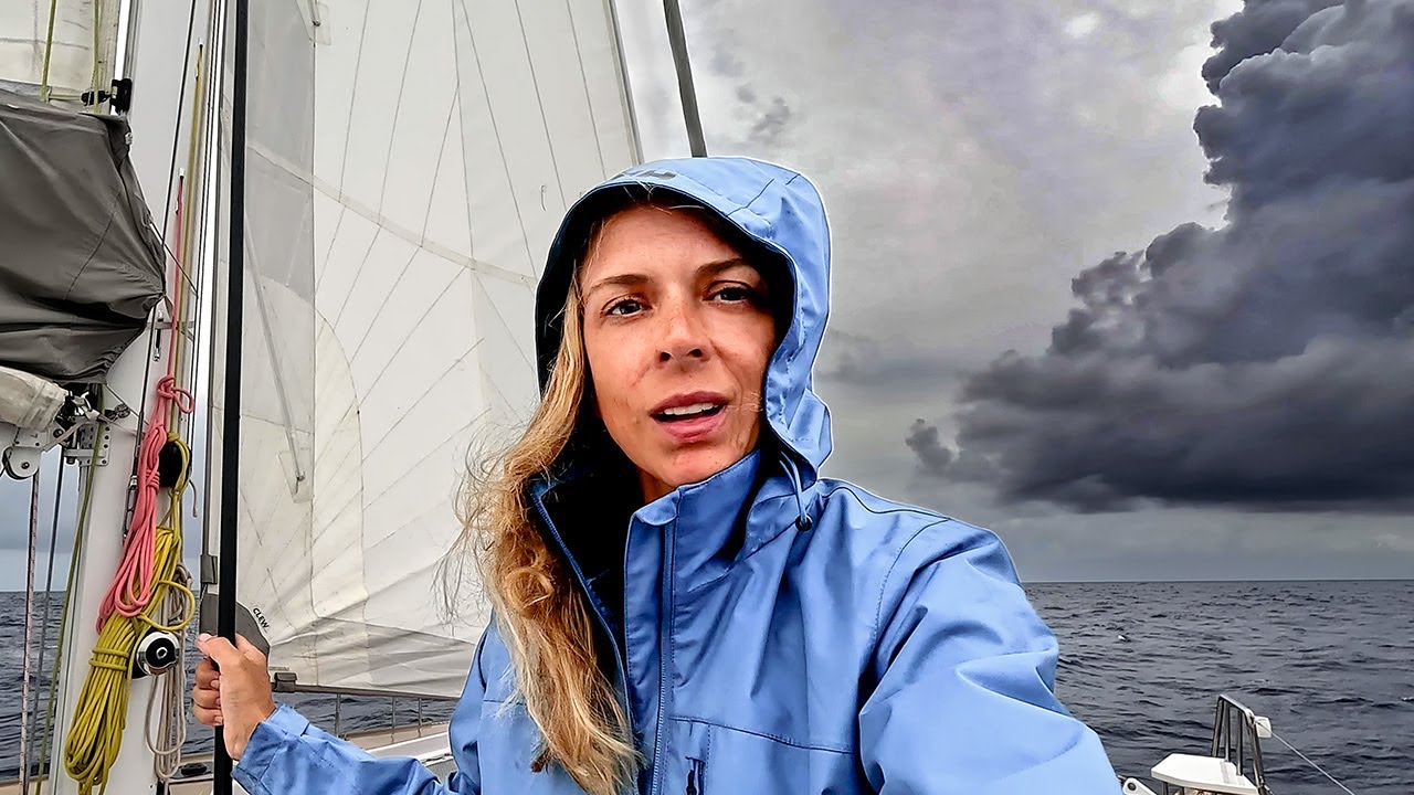 sailing upwind in a catamaran