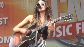 Kelleigh Bannen- Sorry On The Rocks