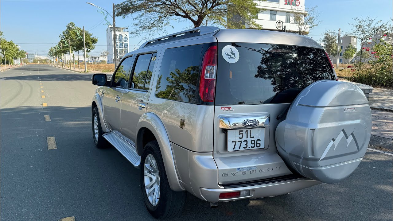 Everet 2015 số sàn máy dầu, 7chỗ tiết kiệm và giá cả hợp lý, LH: 0977800362 Em Dương