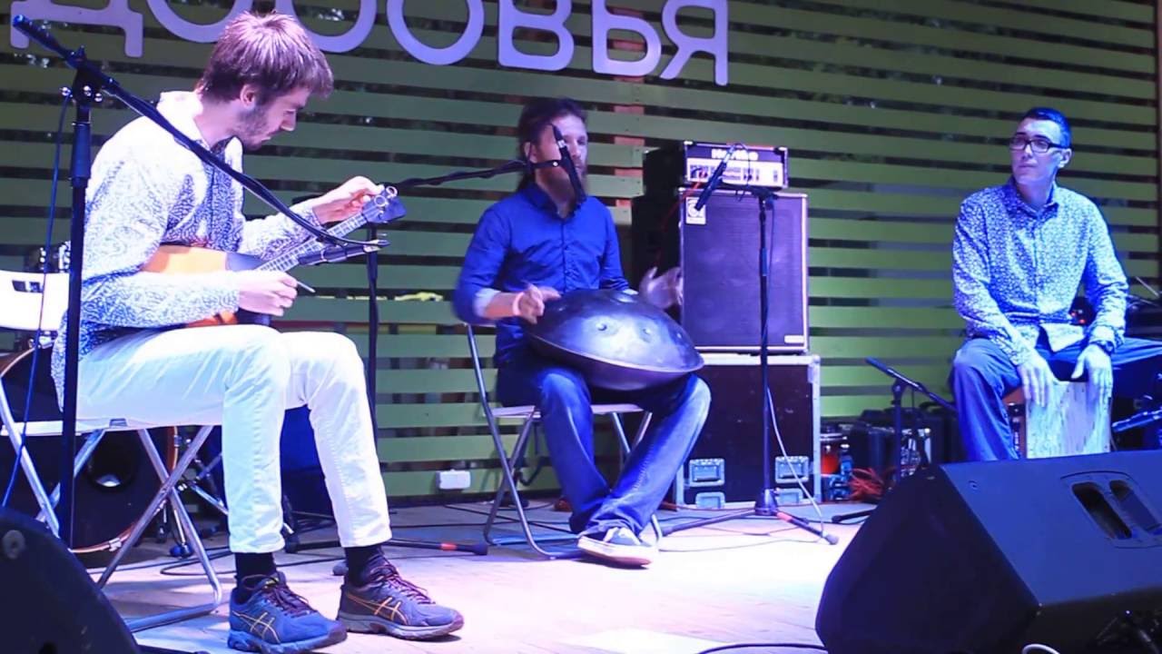Three Pandas and the Moon - New Jam, Handpan, Cajon, Balalaika, HD 2016