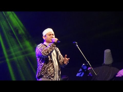 Free Download Peristiwa Subuh Bersama Fadly Padi Di Ponpes Sunan Pandanaran -jogja 29 Desember 2014. Mp3 dan Mp4