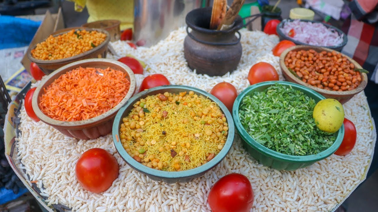 Indian Street Food Tour of Madurai,India| Street Food in india |BEST masala puffed rice 10 RS only | South Indian Food