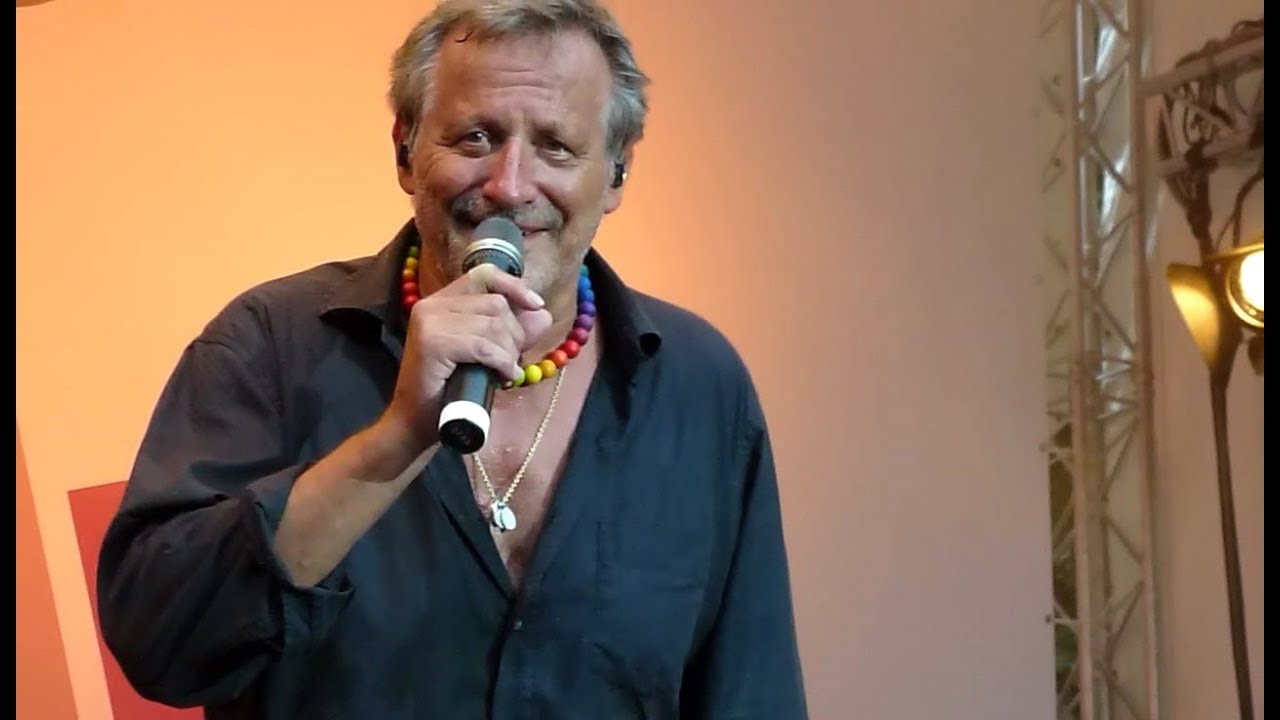 Konstantin Wecker Was keiner wagt (Berlin 2013) YouTube Konstantin Wecker Was keiner wagt (Berlin 2013) YouTube