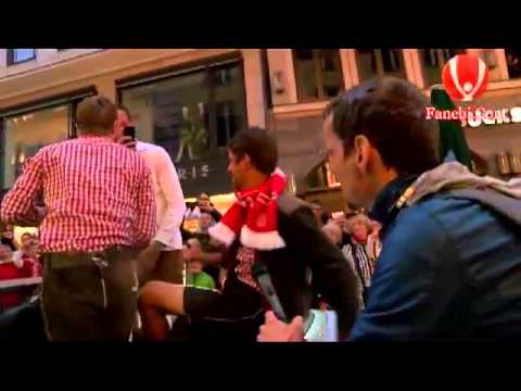 კროოსმა ჟურნალისტს ლუდი გადაასხა