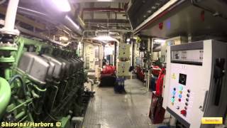 7200HP Tugboat Turbosound while mooring
