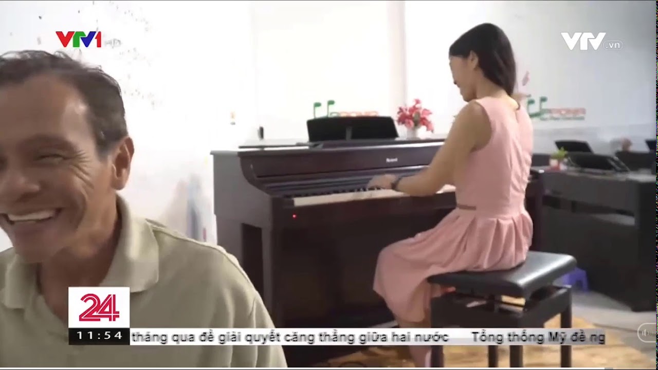 Khóa học piano cho người lớn | [VTV1] LỚP DẠY ĐÀN PIANO MIỄN PHÍ DÀNH CHO NGƯỜI LỚN TUỔI | UPPONIA