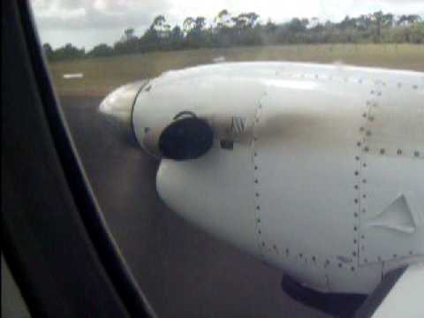 Beechcraft 1900 landing in Kerikeri (Bay of Islands)