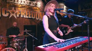 Cant Stop Feeling Billie Jeans Face  Black U0026 Gold cover