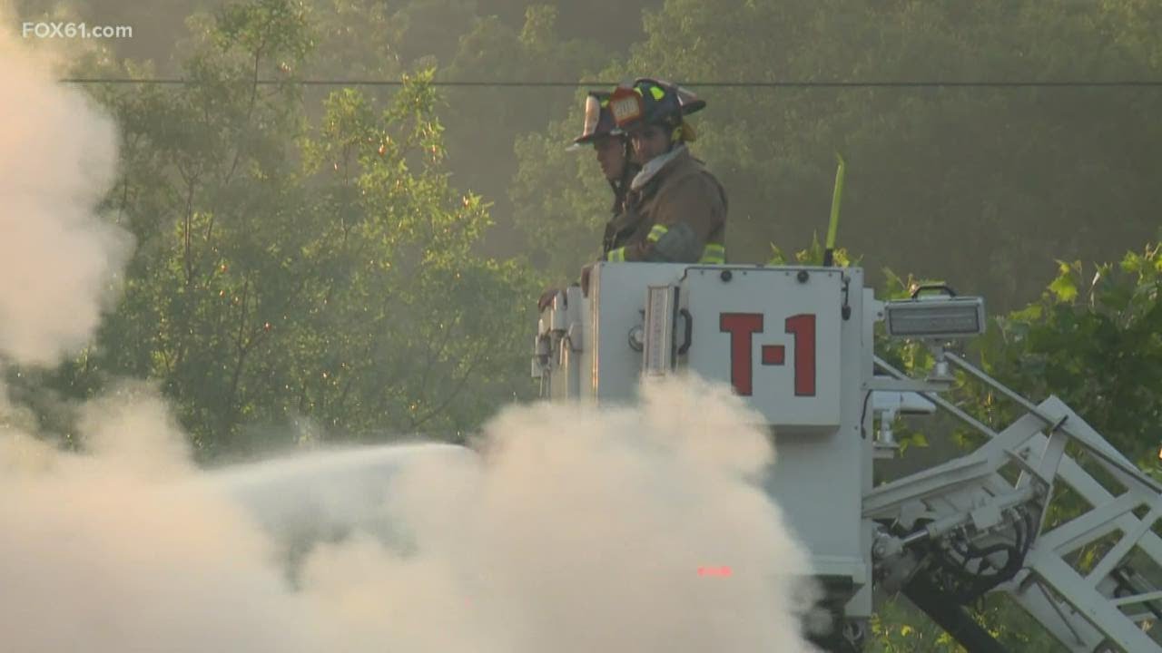 Fire crews battle flames at 2-story storage unit in Thomaston - YouTube